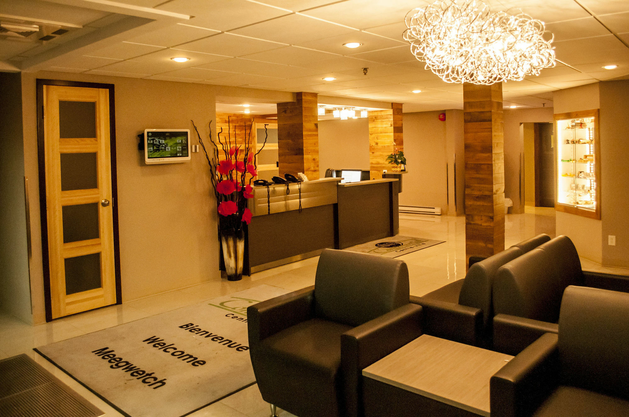 Hotel Continental Centre-Ville Val-d'Or Kültér fotó